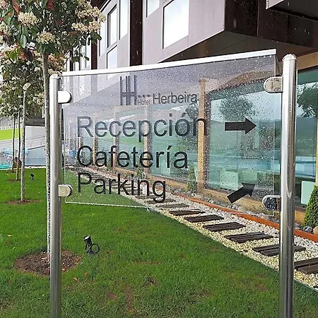 Herbeira ホテル セデイラ