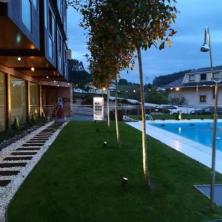 ホテル Herbeira 3*